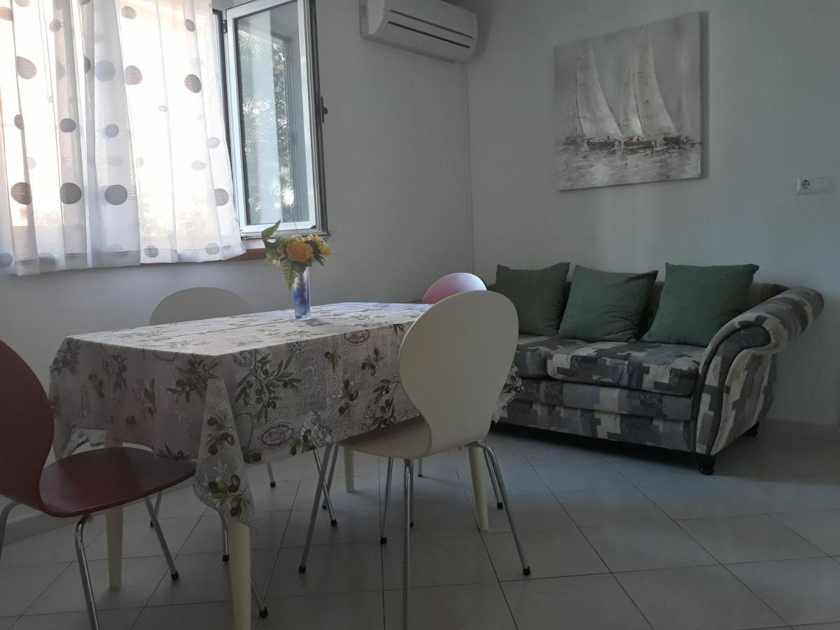 Apartment Miletic 特罗吉尔 外观 照片