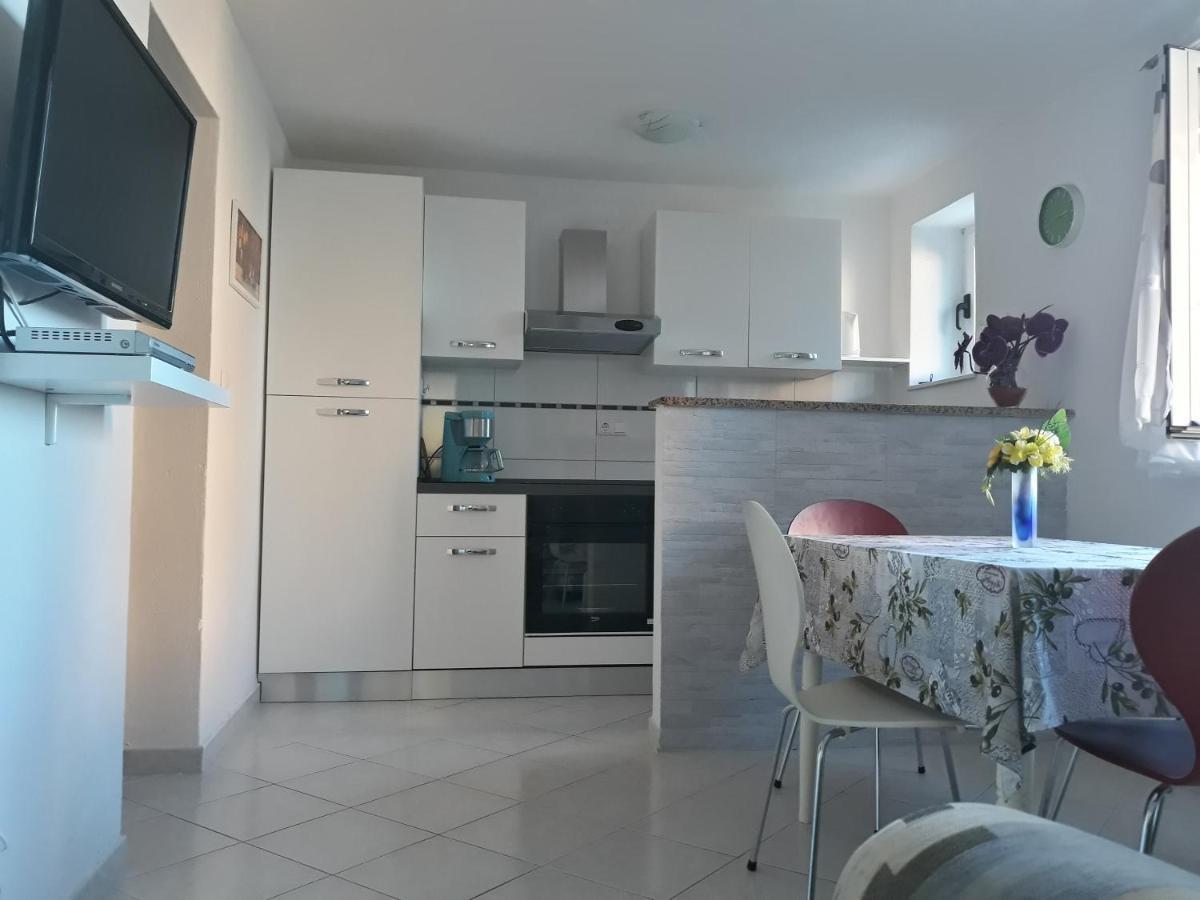 Apartment Miletic 特罗吉尔 外观 照片