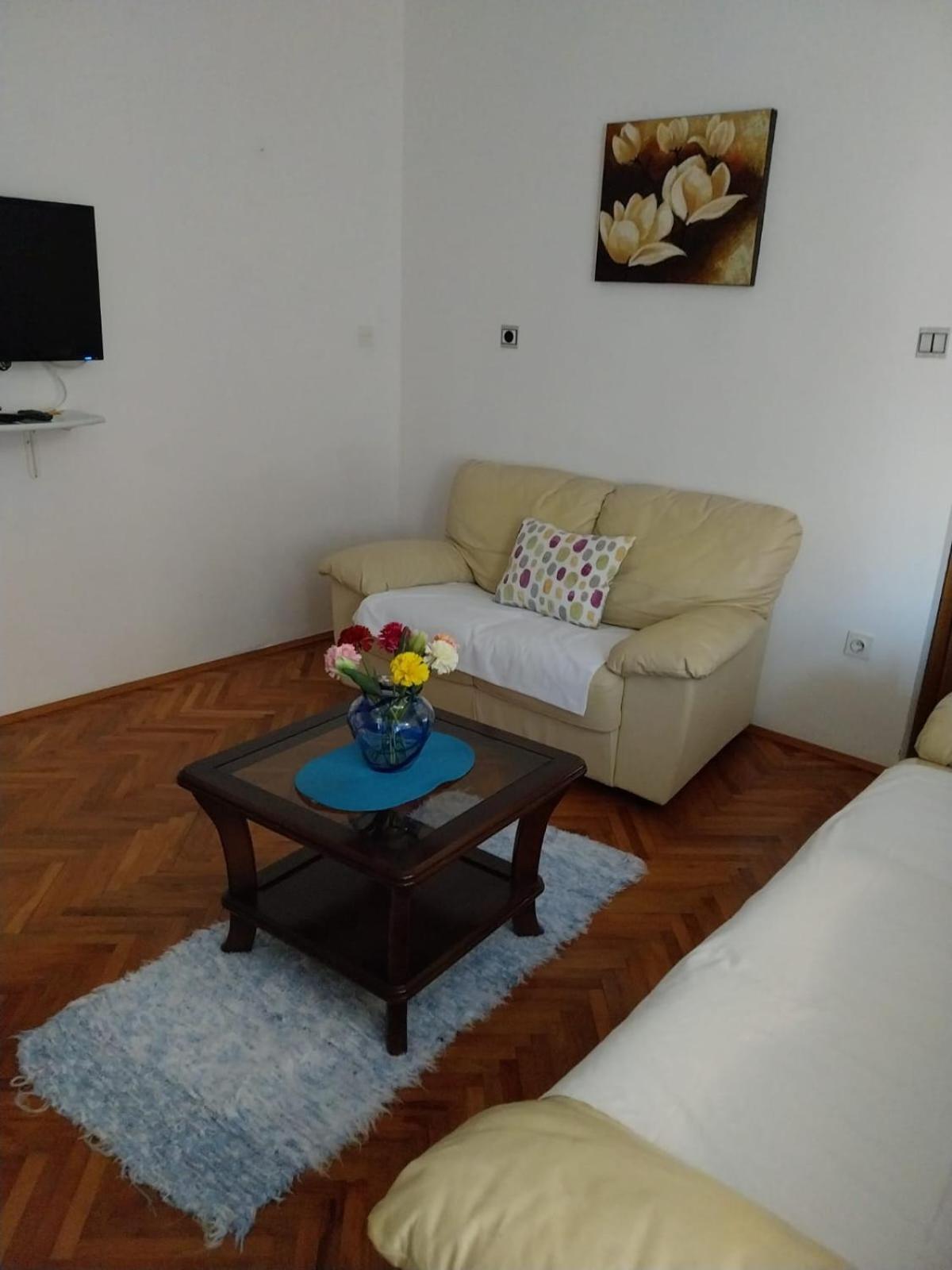 Apartment Miletic 特罗吉尔 外观 照片